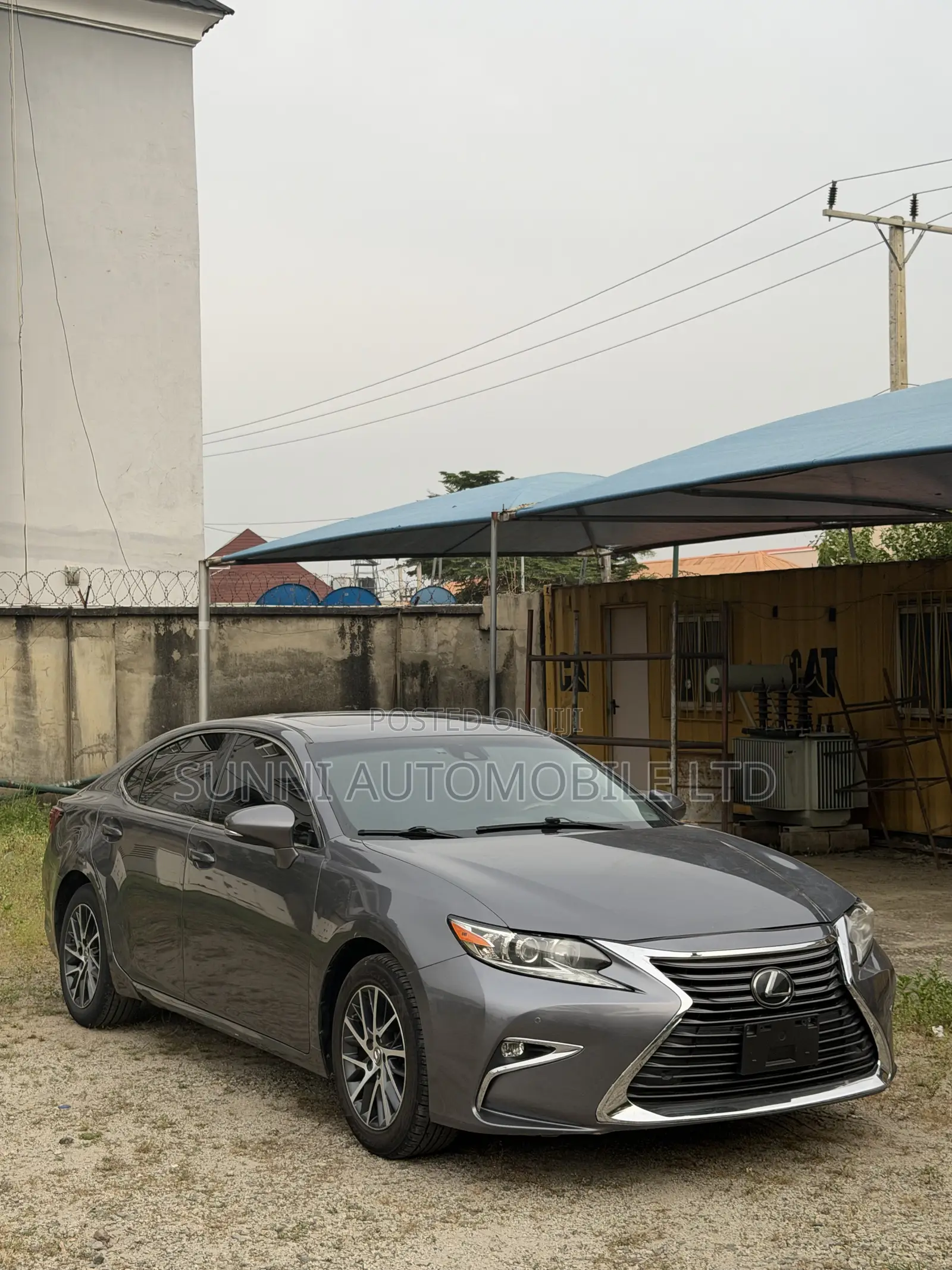 Lexus ES 2016 Gray