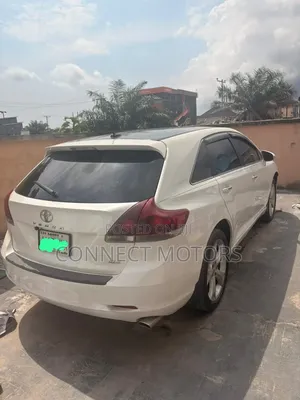 Toyota Venza XLE 2014 White