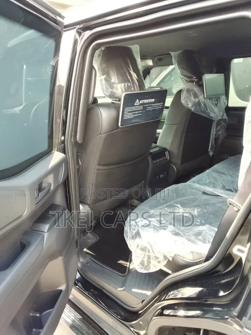 New Toyota Land Cruiser Prado 2025 Black