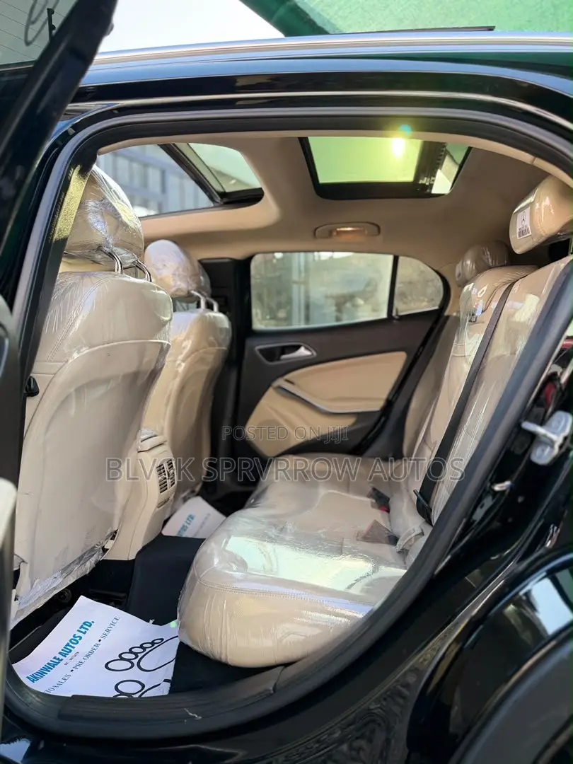 Mercedes-Benz GLA 250 2015 Black
