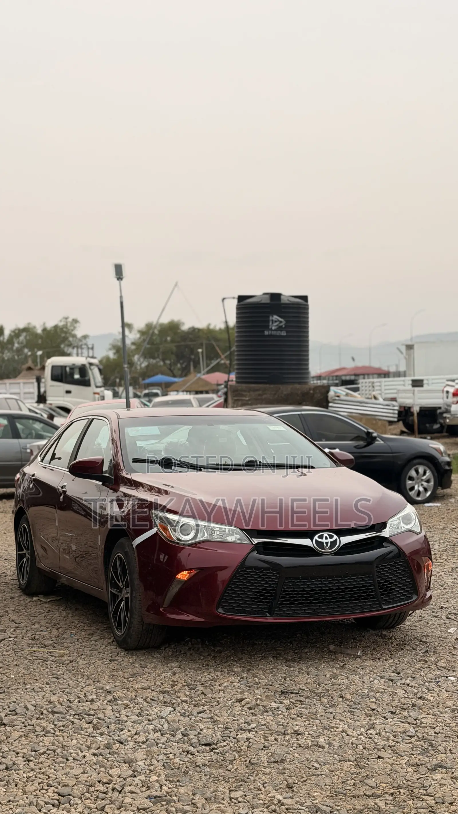 Toyota Camry XLE 4dr Sedan (2.5L 4cyl 6A) 2015 Red