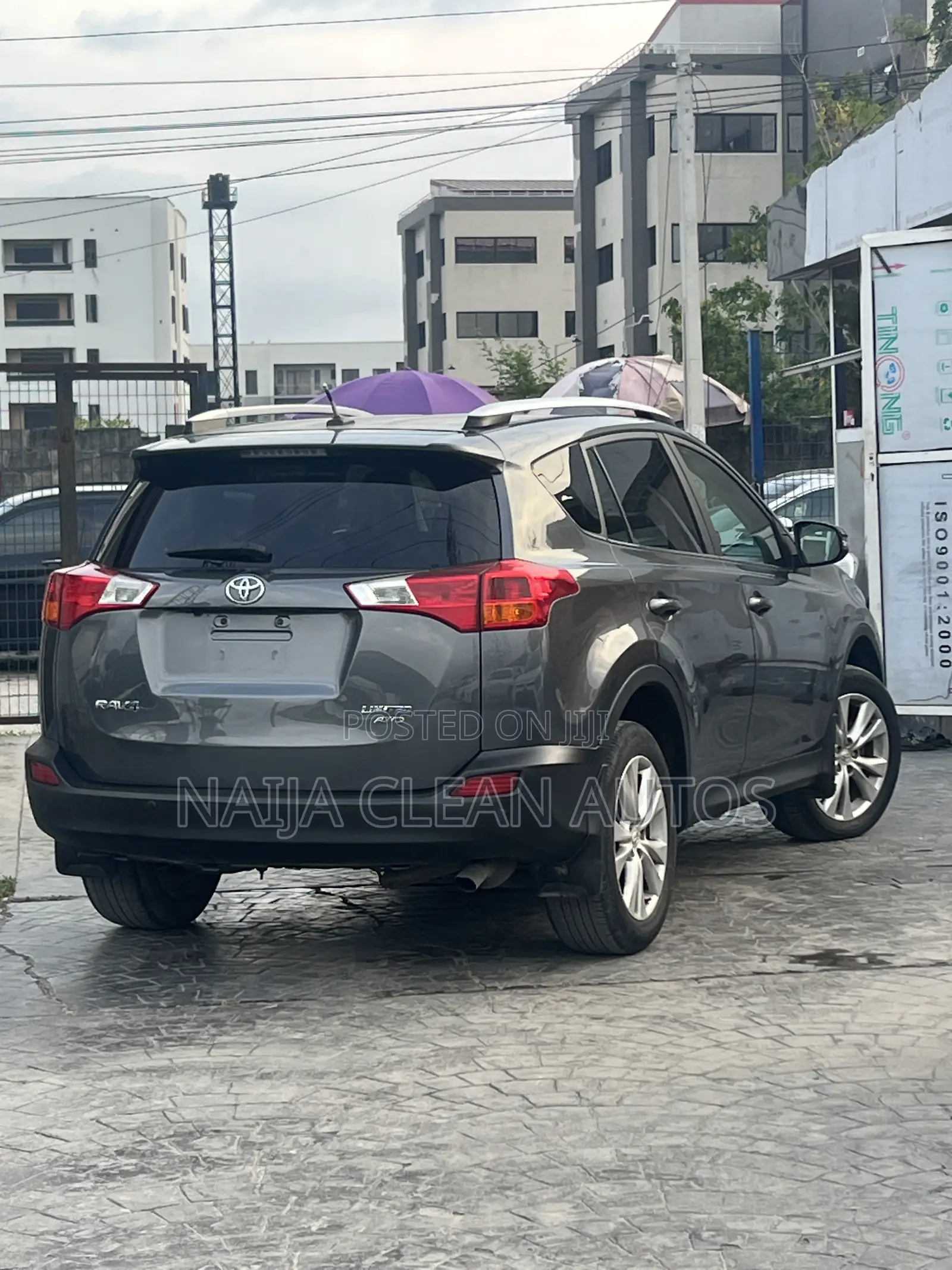 Toyota RAV4 Limited 4dr SUV (2.5L 4cyl 6A) 2015 Gray