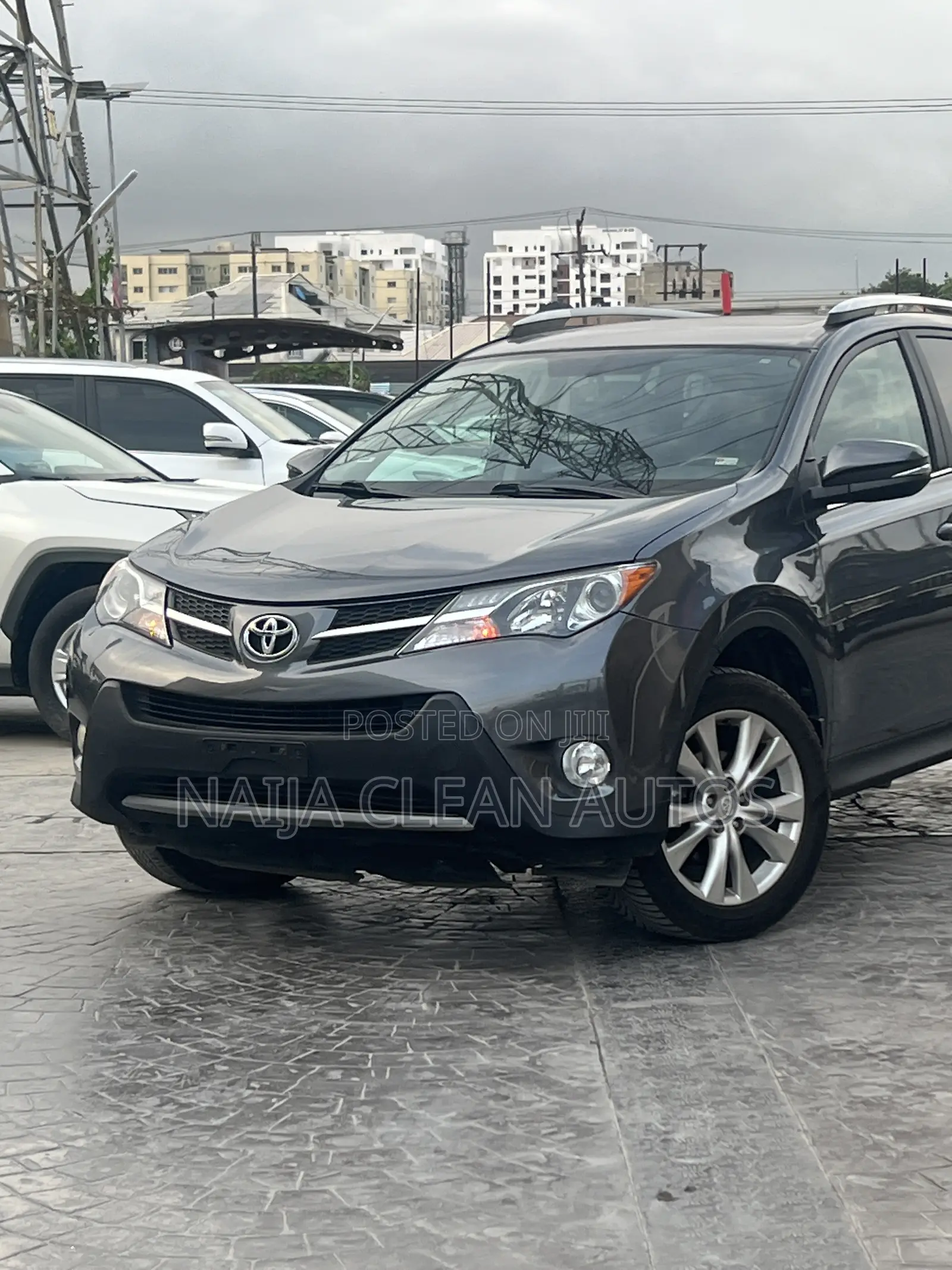 Toyota RAV4 Limited 4dr SUV (2.5L 4cyl 6A) 2015 Gray