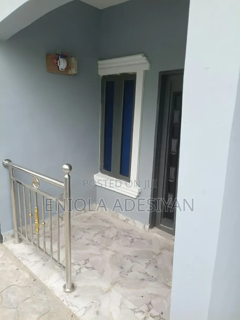 Mini Flat in Igbolomu, Agric for rent