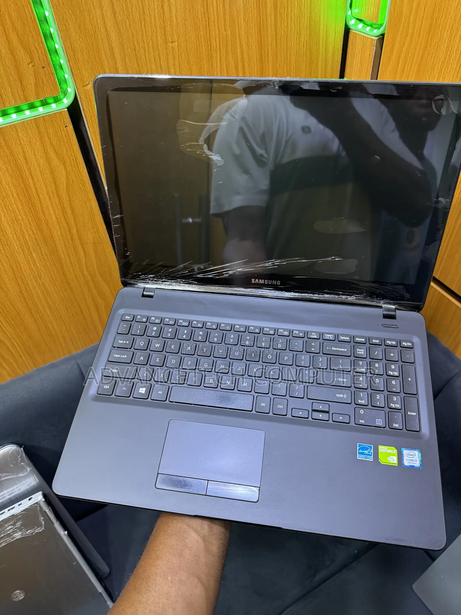 Laptop Samsung NP530U4C 8GB Intel Core i5 SSD 128GB