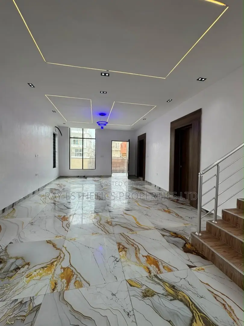 4bdrm Duplex in Lekki Palm City, Ado / Ajah for sale