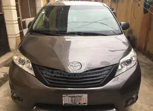 Toyota Sienna 2017