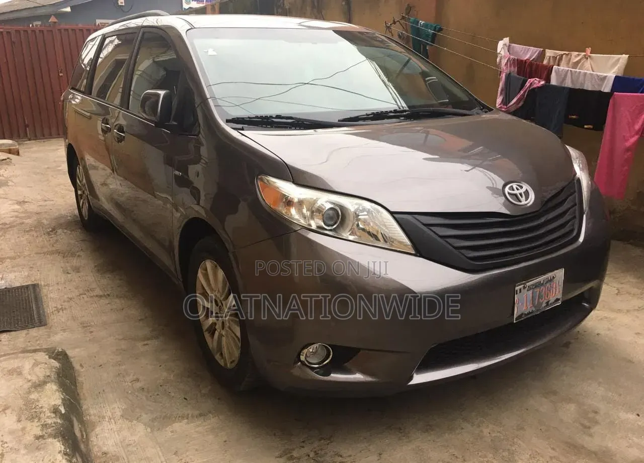 Toyota Sienna 2017