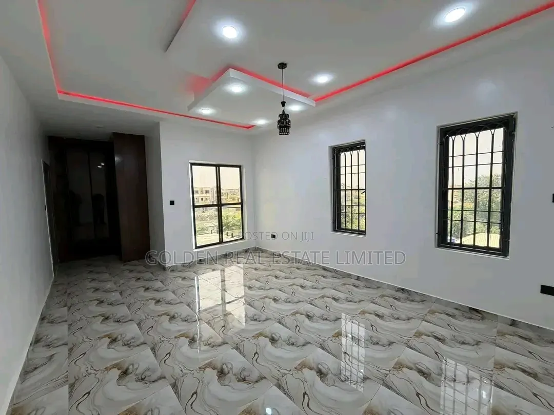 4bdrm Duplex in Life Camp for rent