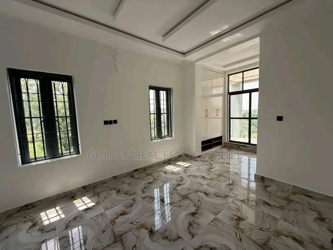 4bdrm Duplex in Life Camp for rent