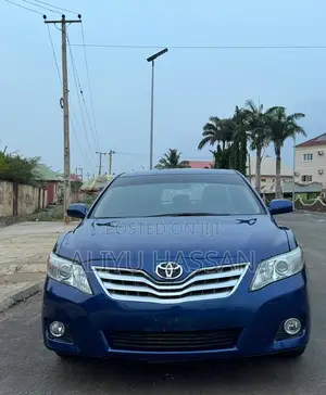 Toyota Camry 2011 Blue