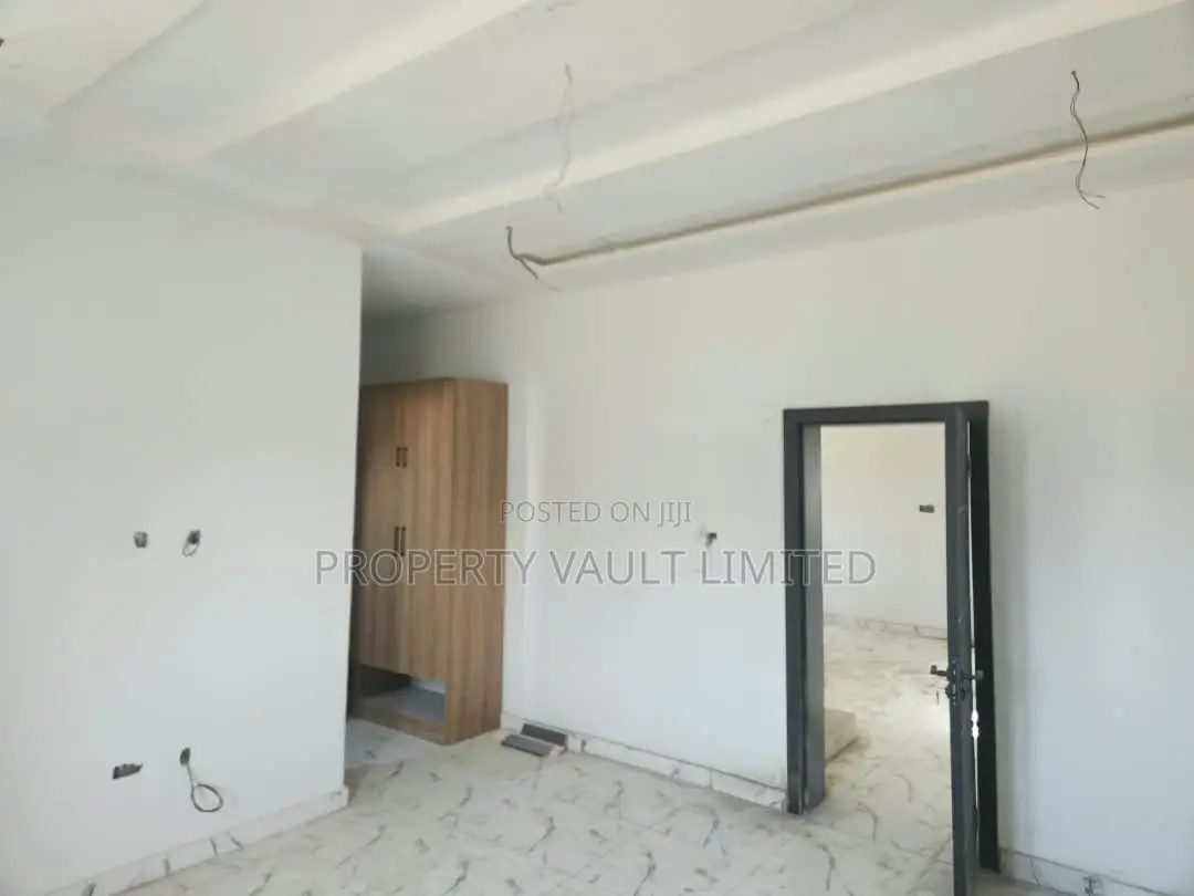 Furnished 4bdrm Duplex in Mabushi for sale