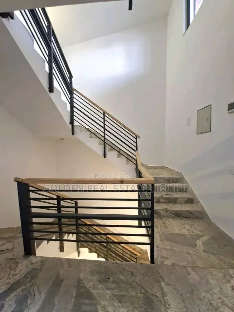 5bdrm Duplex in Mabushi for rent