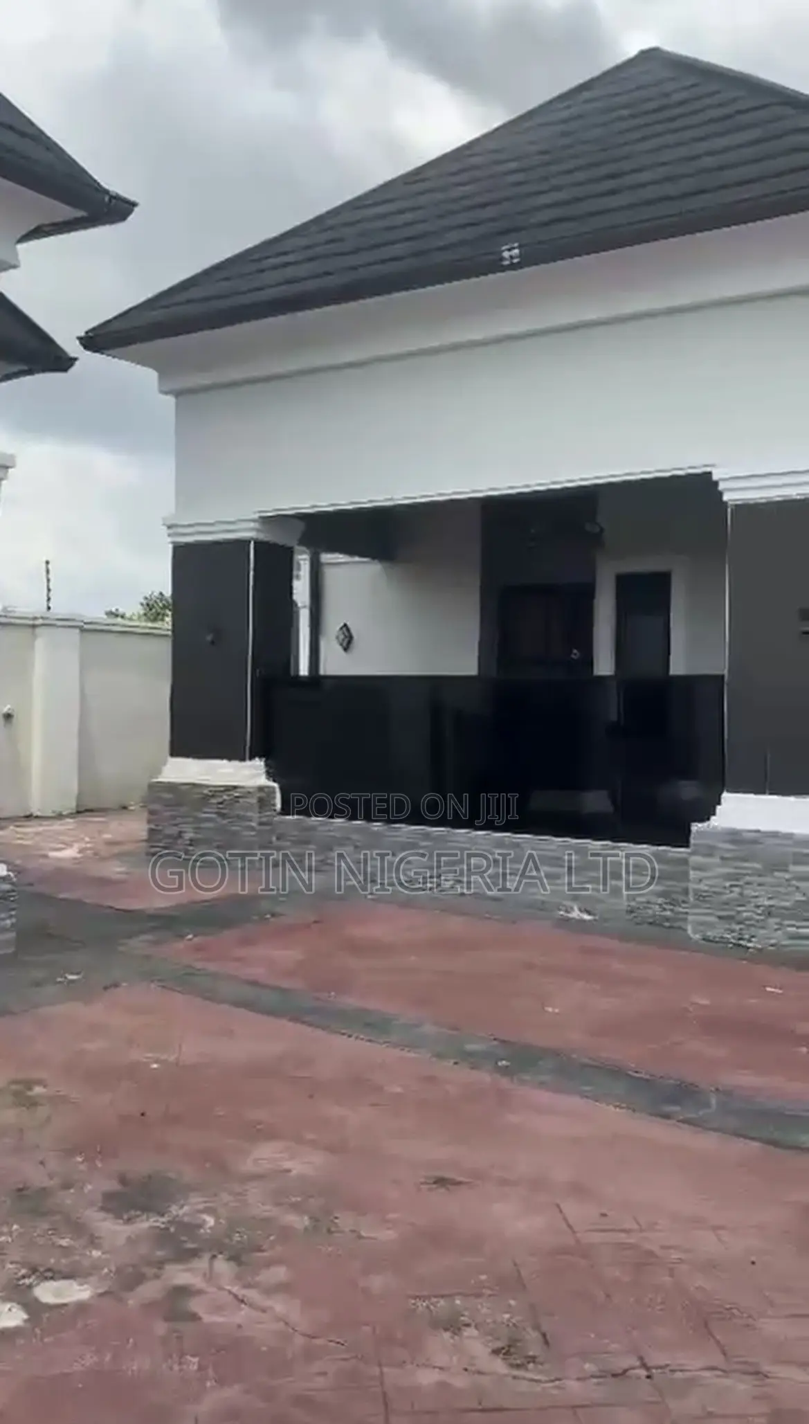 4bdrm Bungalow in Benin City for sale