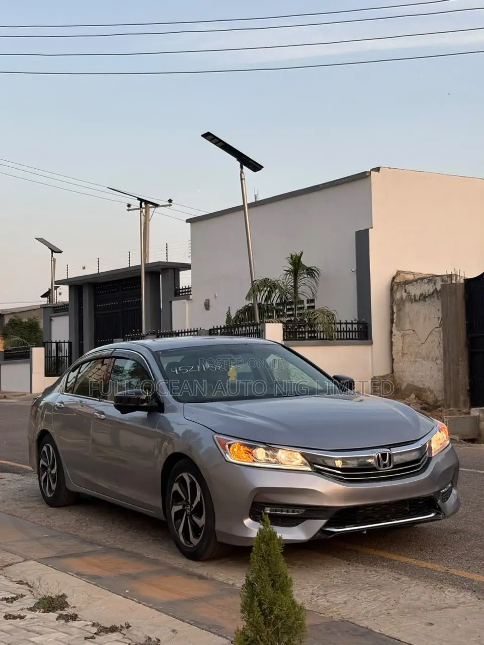 Honda Accord EX-L 4dr Sedan FWD (2.4L 4cyl 2A) 2016 Silver