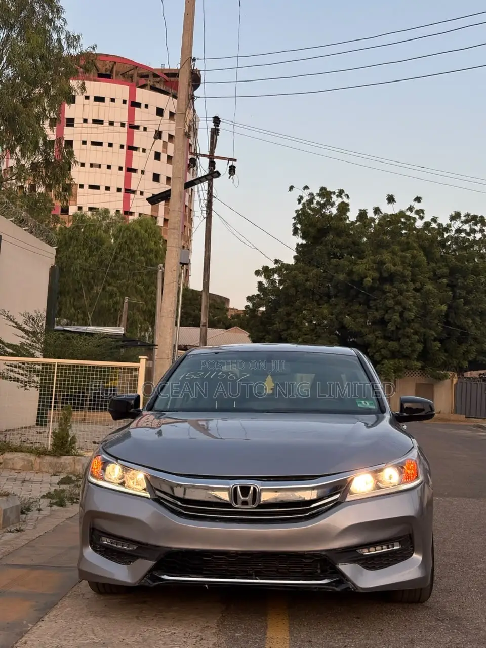 Honda Accord EX-L 4dr Sedan FWD (2.4L 4cyl 2A) 2016 Silver