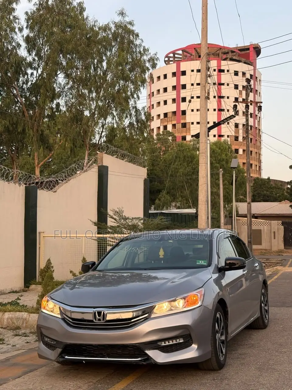 Honda Accord EX-L 4dr Sedan FWD (2.4L 4cyl 2A) 2016 Silver