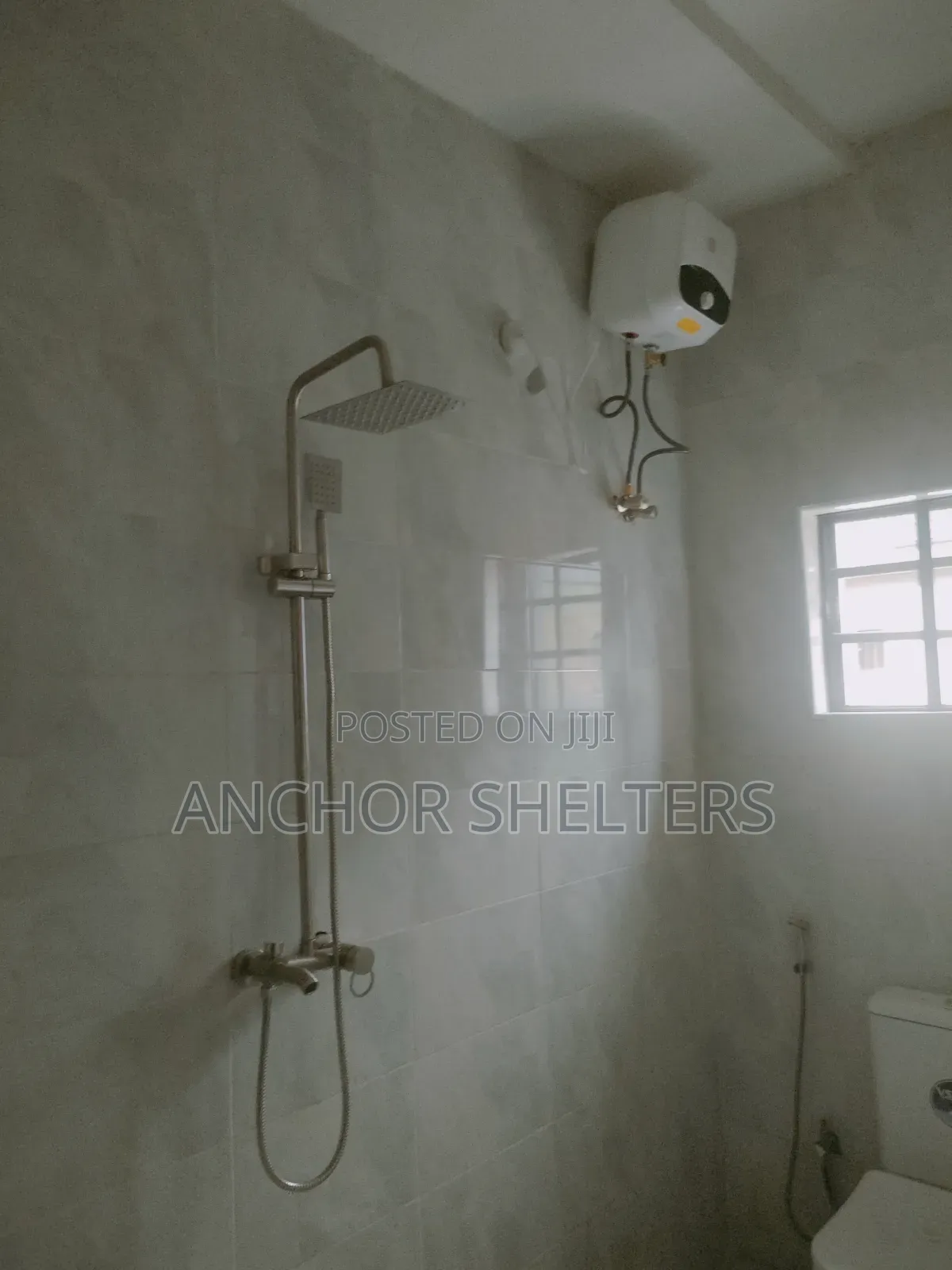 3bdrm Block of Flats in Aco Estate, Sabon Lugbe for rent
