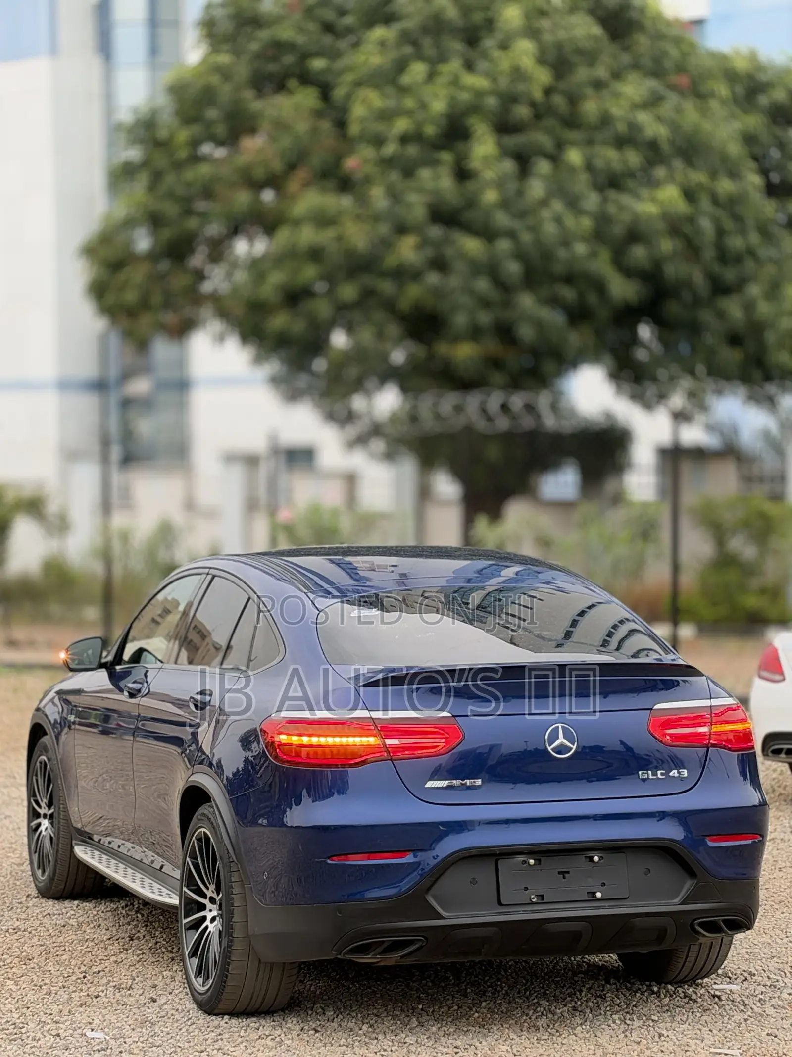 Mercedes-Benz GLC-Class 2019 Blue