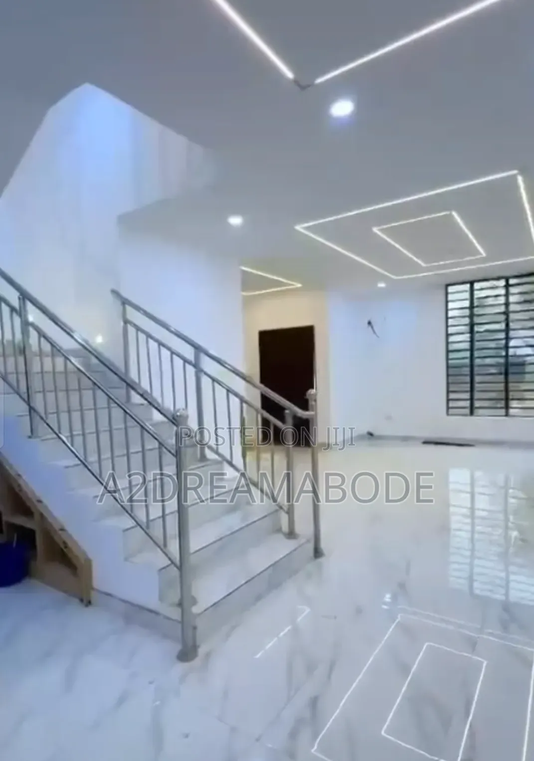 5bdrm Duplex in Adeniyi Jones for sale