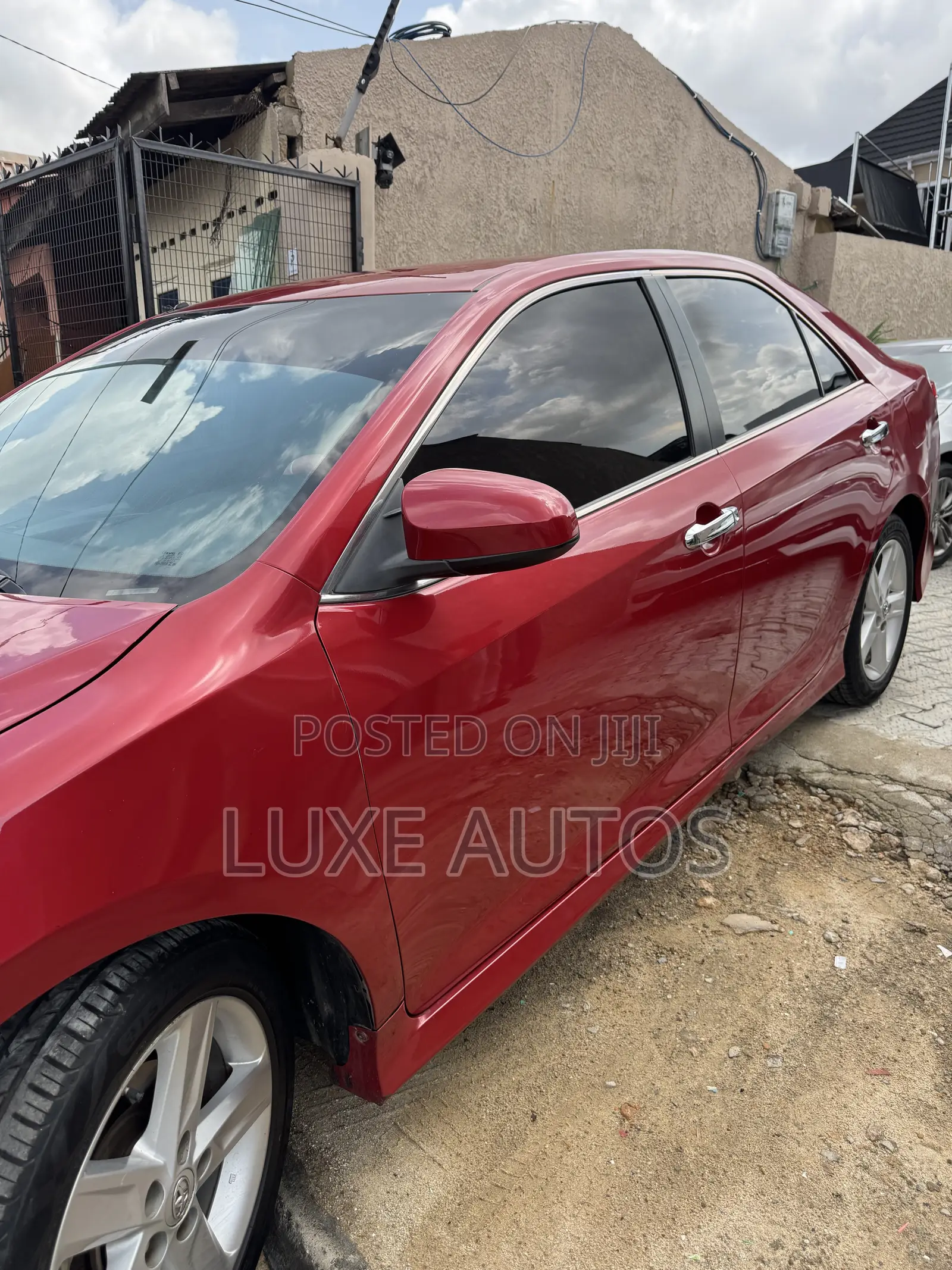Toyota Camry SE 4dr Sedan (2.5L 4cyl 6A) 2013 Red