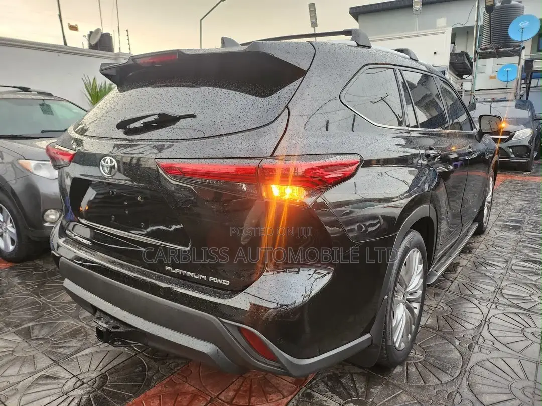Toyota Highlander Platinum 2021 Gray
