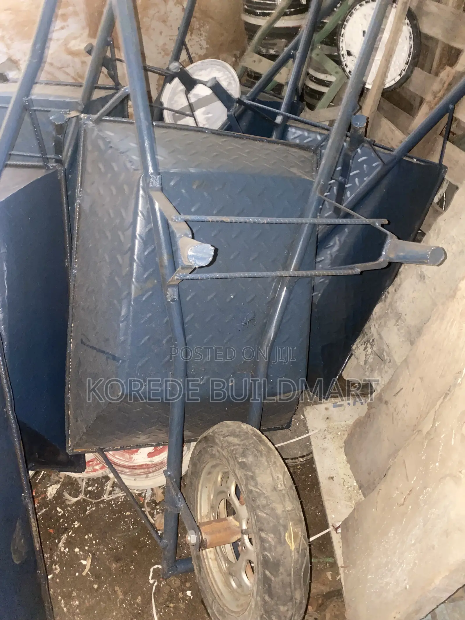 Heavy-Duty Wheelbarrow