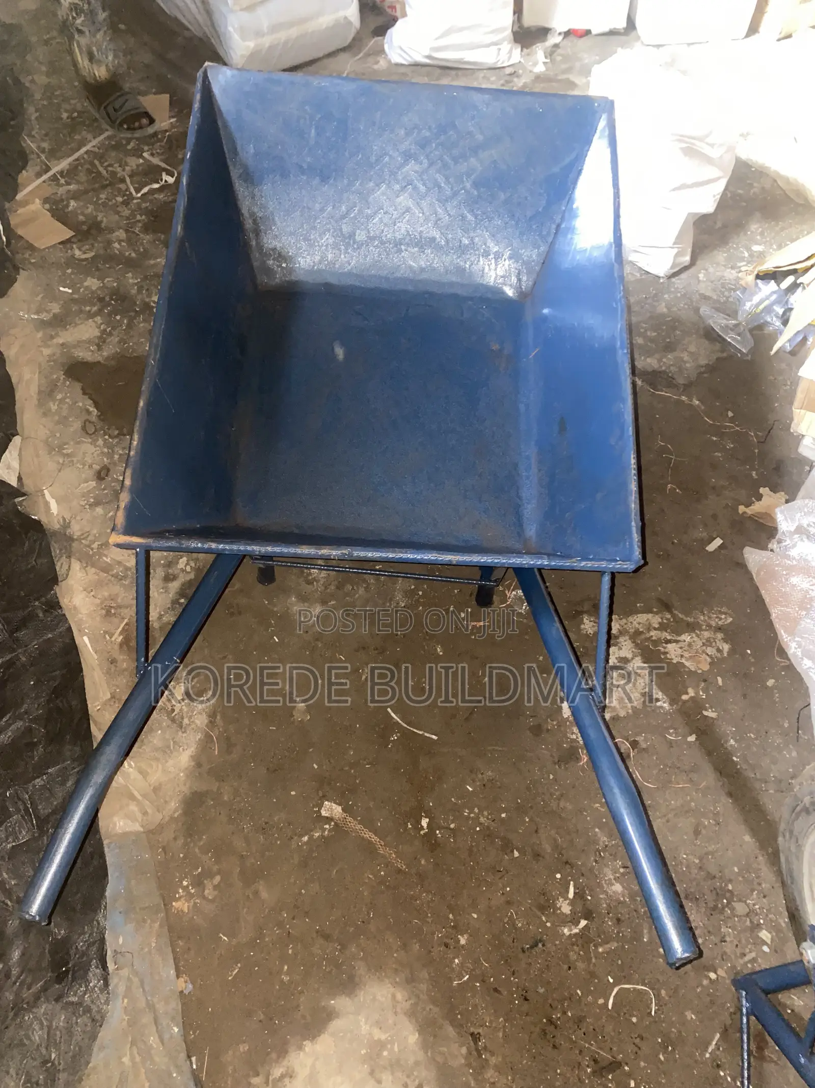 Heavy-Duty Wheelbarrow