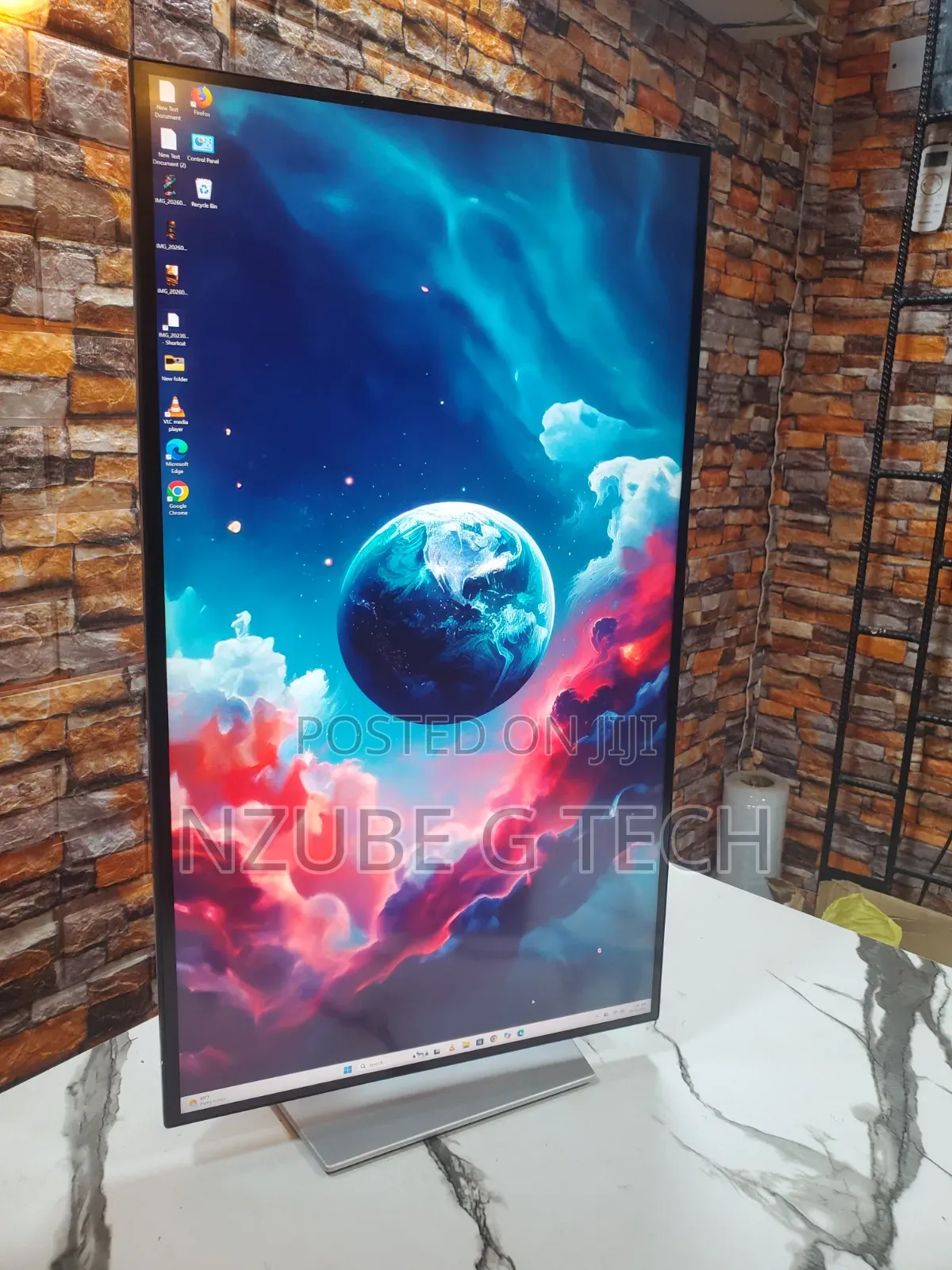 Dell UltraSharp 27-Inch 4K UHD IPS Black | USB-C | HDMI Monitor