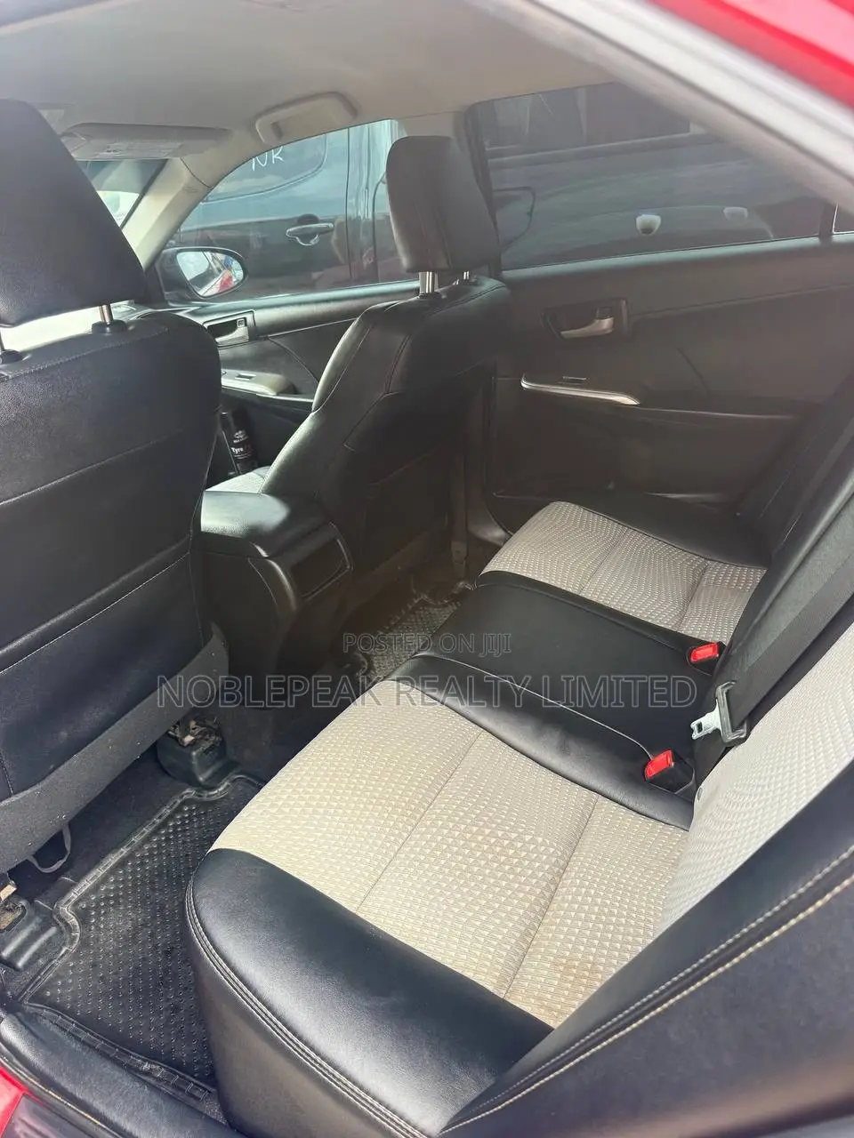 Toyota Camry SE 4dr Sedan (3.5L 6cyl 6A) 2014 Red