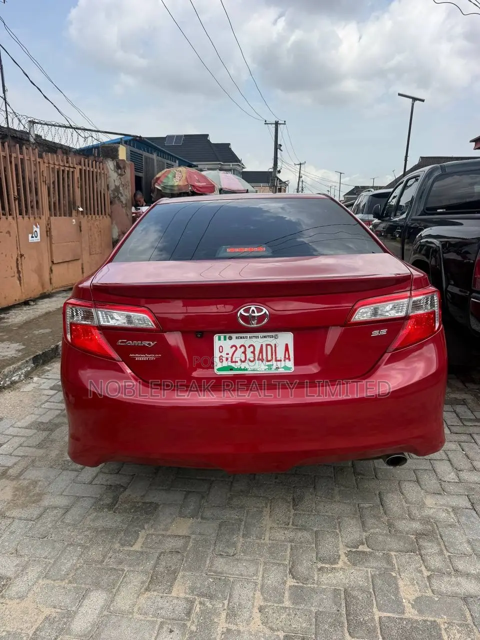 Toyota Camry SE 4dr Sedan (3.5L 6cyl 6A) 2014 Red