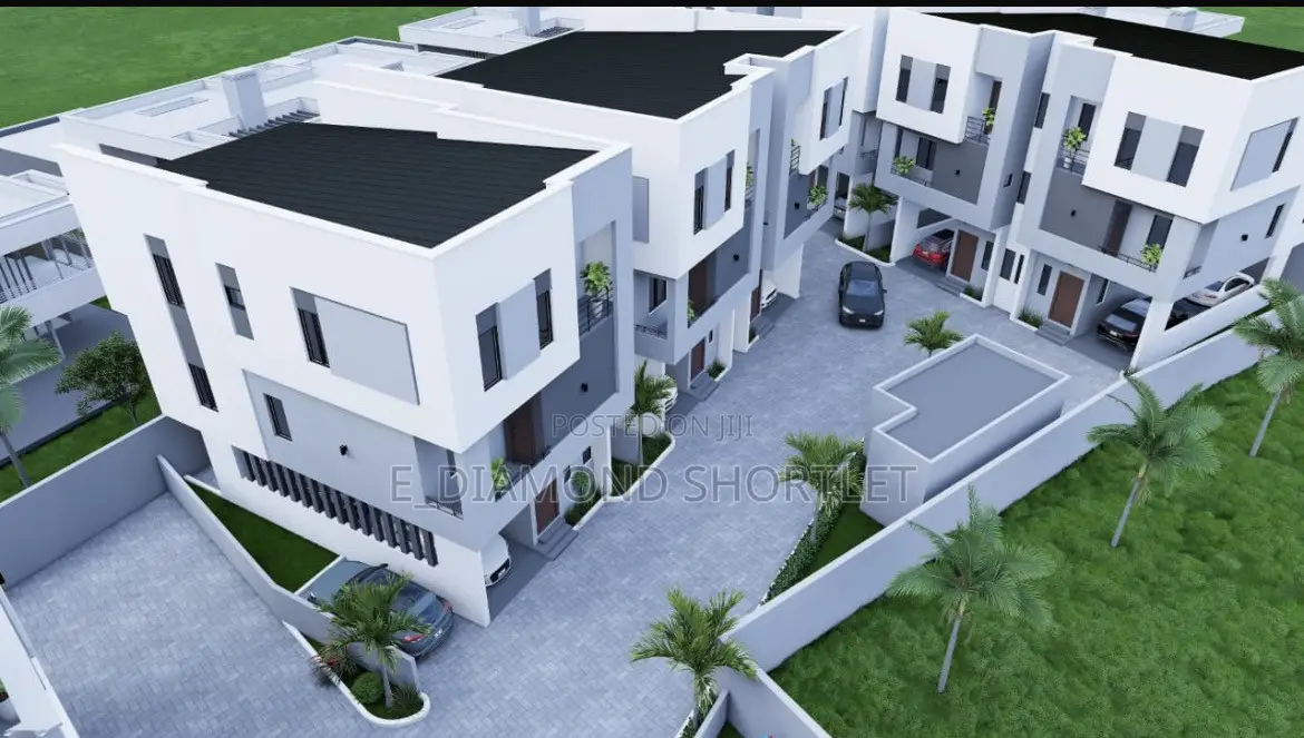 4bdrm Townhouse/Terrace in Atunrase Estate, for sale