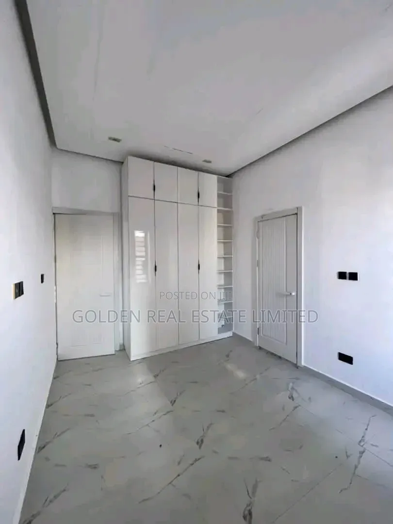 4bdrm Duplex in Lekki Phase 1 for sale