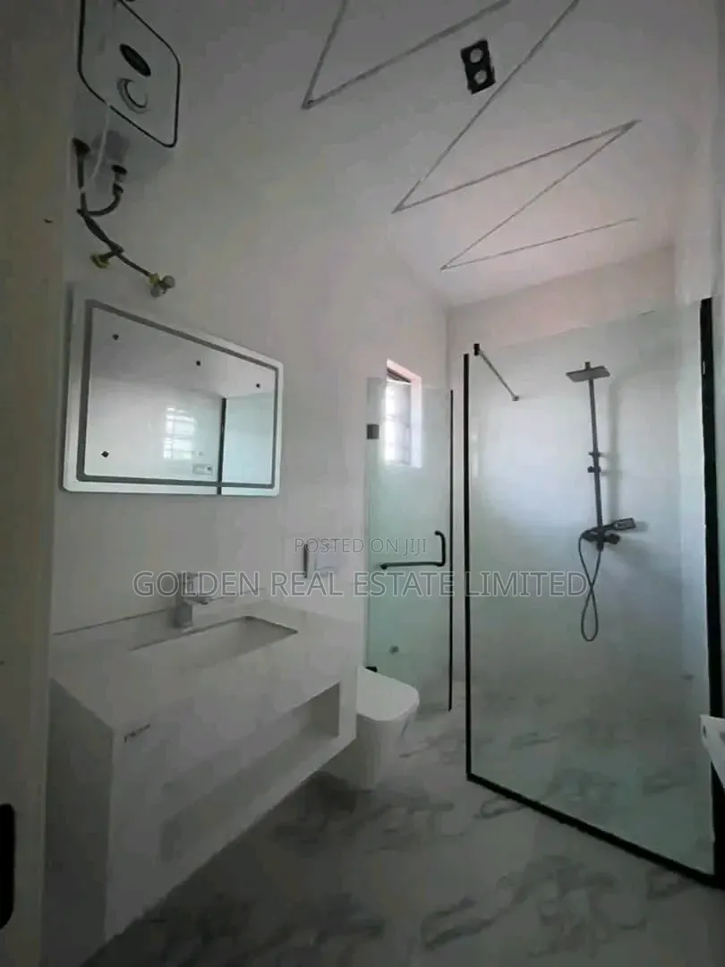 4bdrm Duplex in Lekki Phase 1 for sale