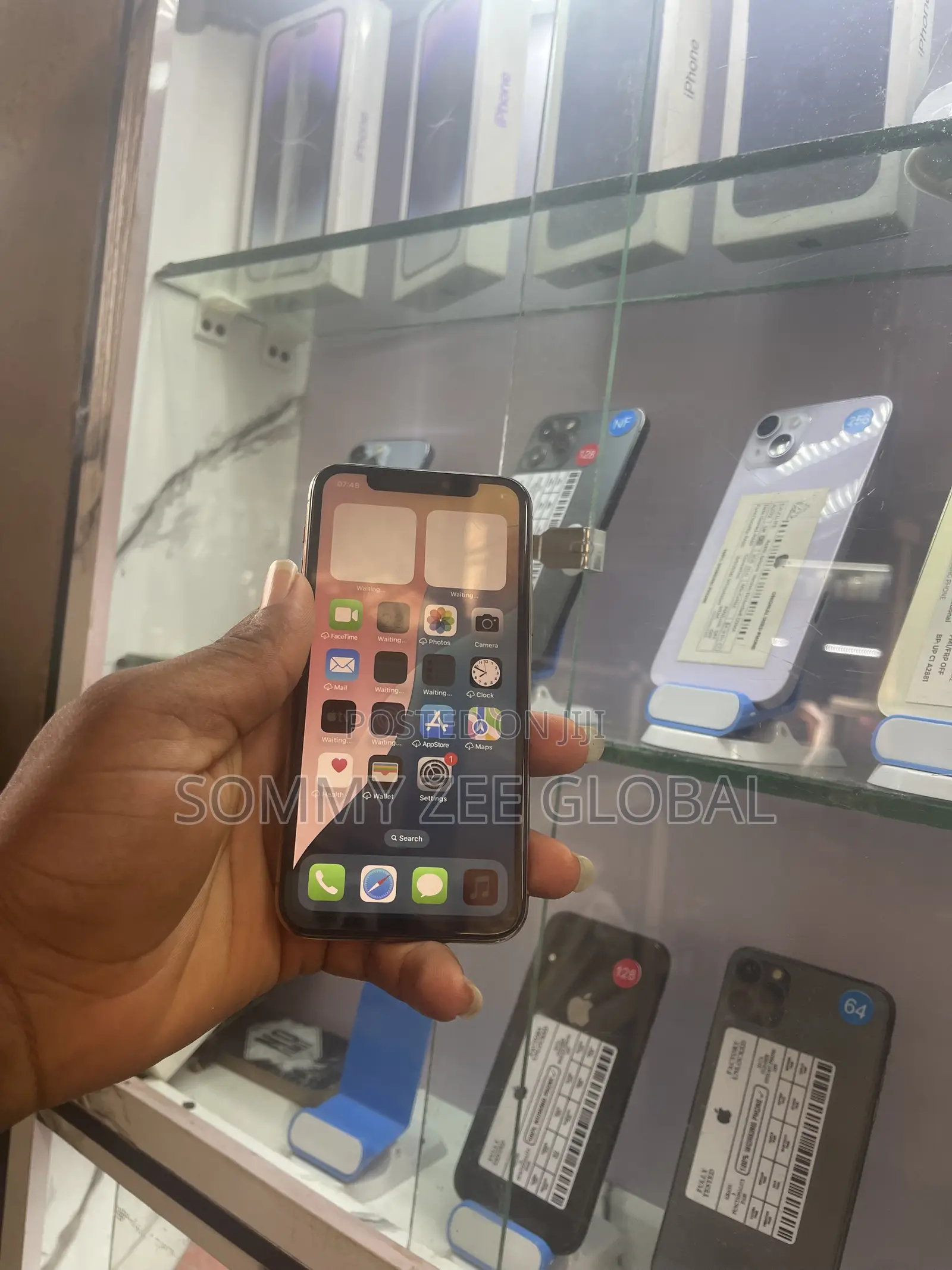 Apple iPhone 11 Pro 64 GB Gold