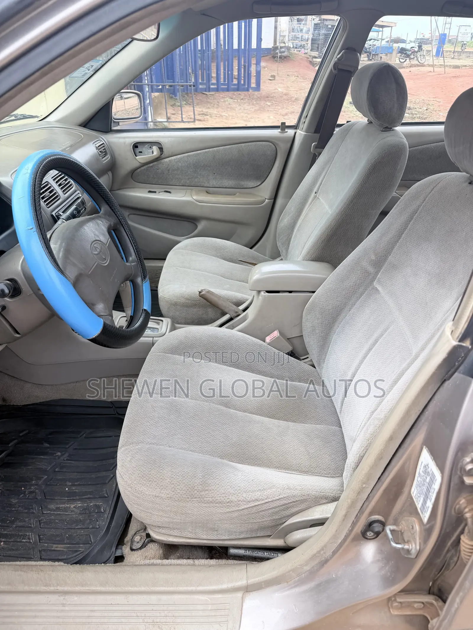 Toyota Corolla 2001 Gold