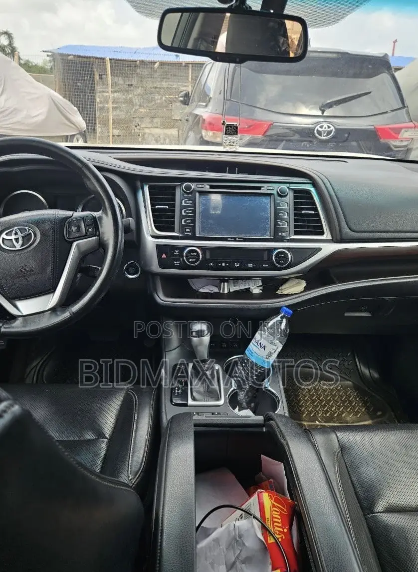 Toyota Highlander Limited Platinum V6 4x2 (3.5L 6cyl 6A) 2016 White