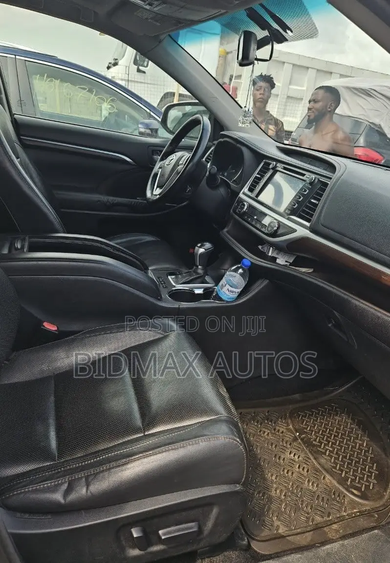 Toyota Highlander Limited Platinum V6 4x2 (3.5L 6cyl 6A) 2016 White