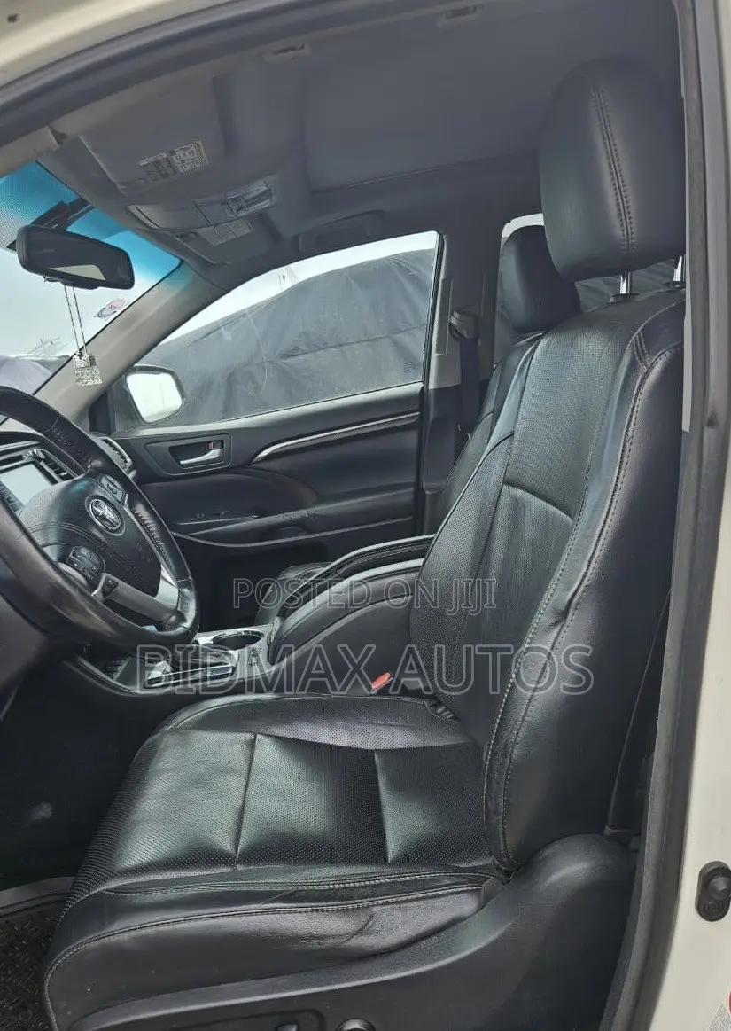 Toyota Highlander Limited Platinum V6 4x2 (3.5L 6cyl 6A) 2016 White