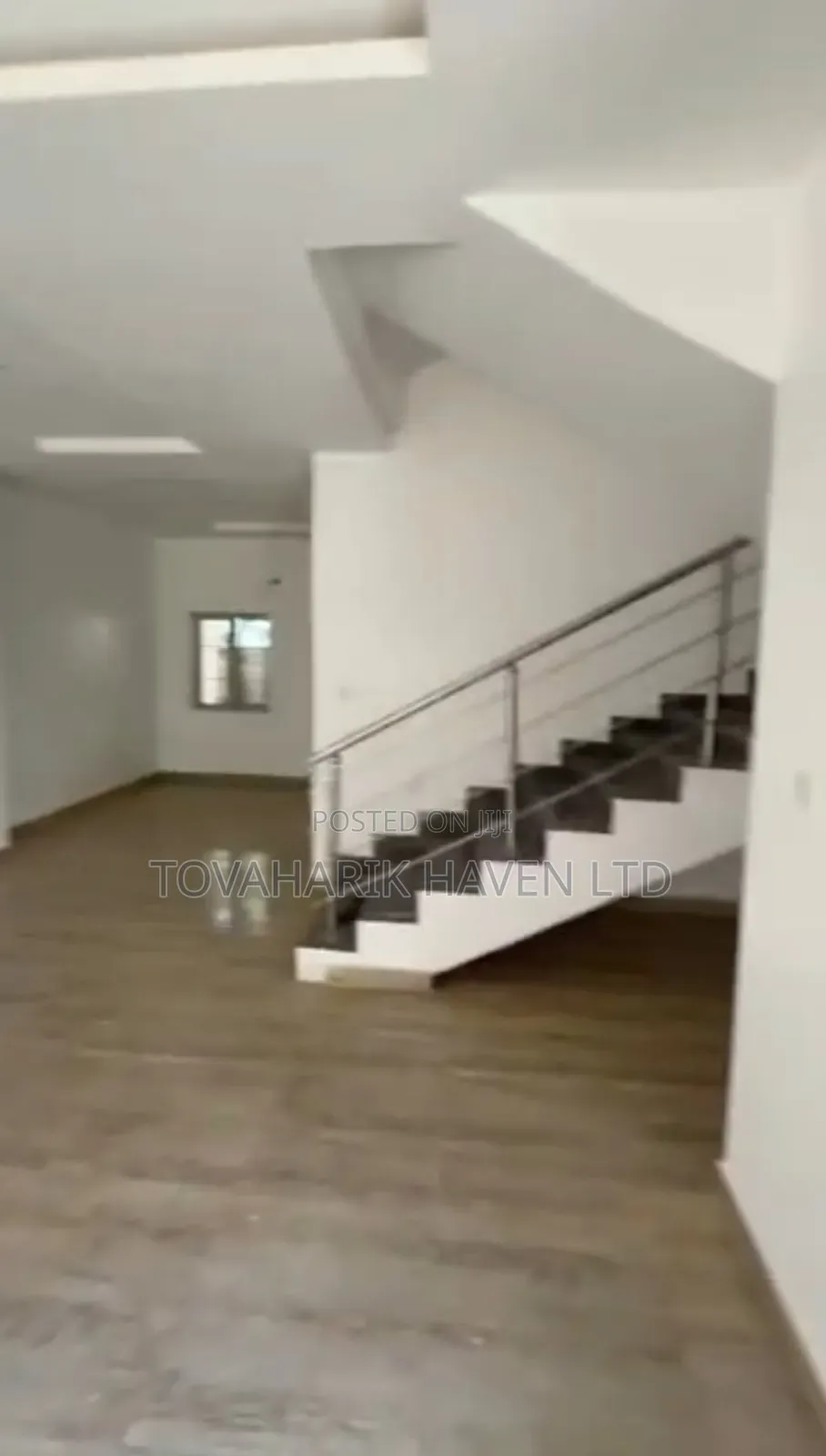 4bdrm Townhouse/Terrace in Guzape District for sale