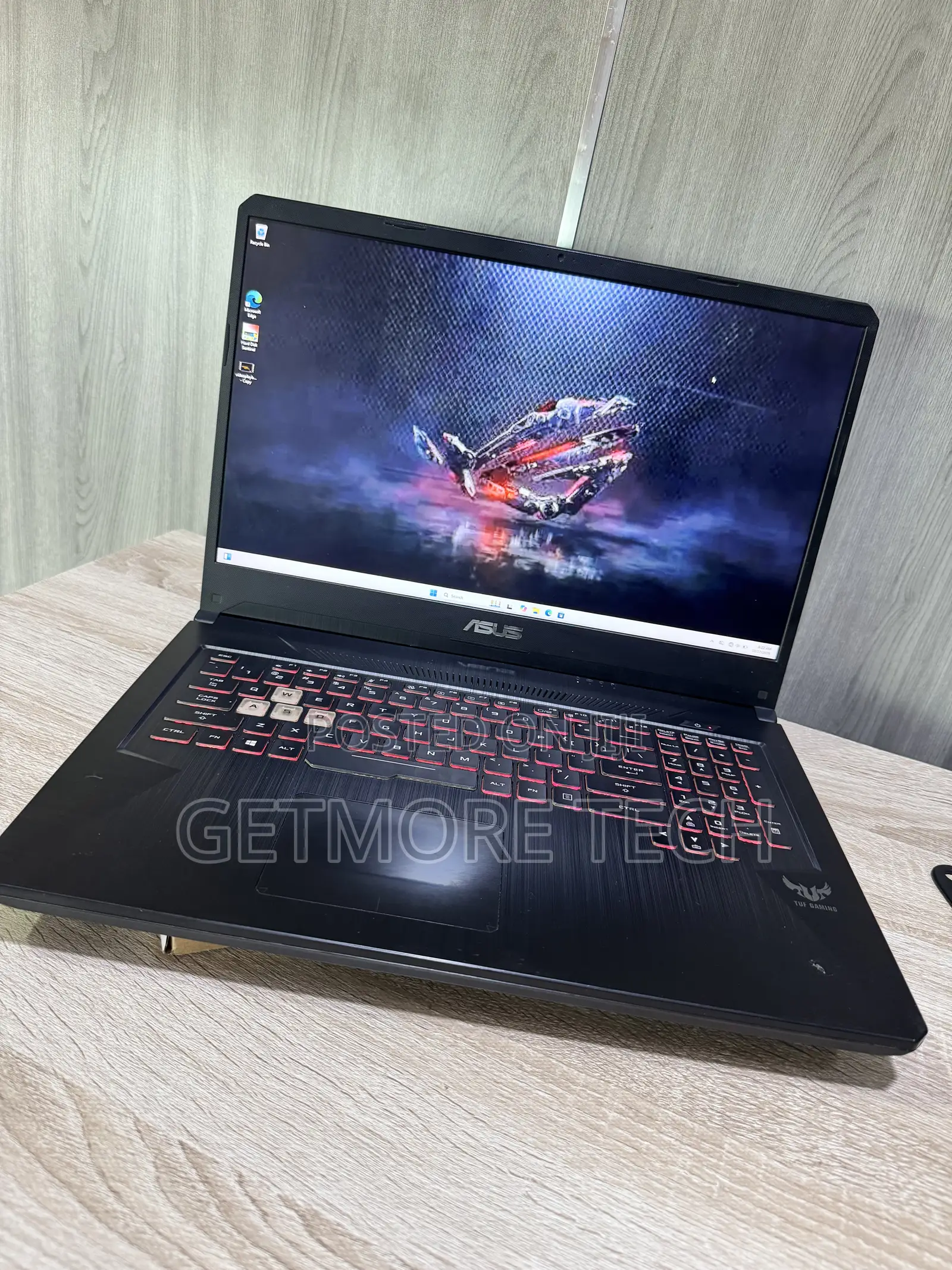 Laptop Asus TUF Gaming F17 16GB AMD Ryzen 7 HDD+SSD 512GB