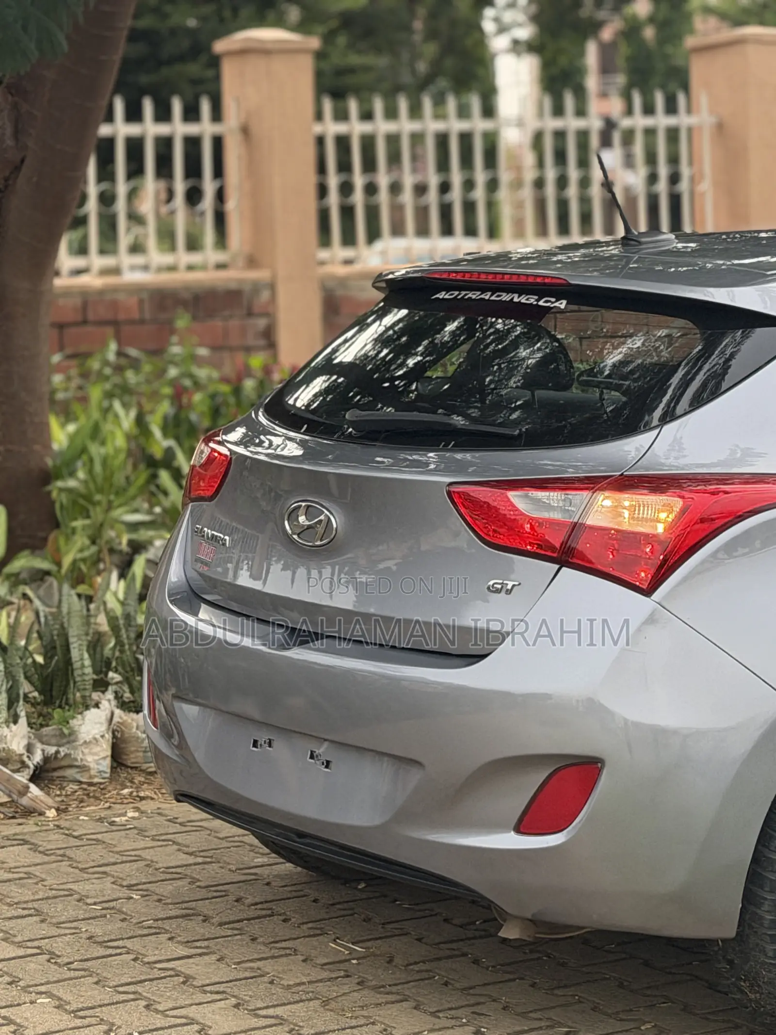 Hyundai Elantra Limited 4dr Sedan (1.8L 4cyl 6A) 2015 Silver