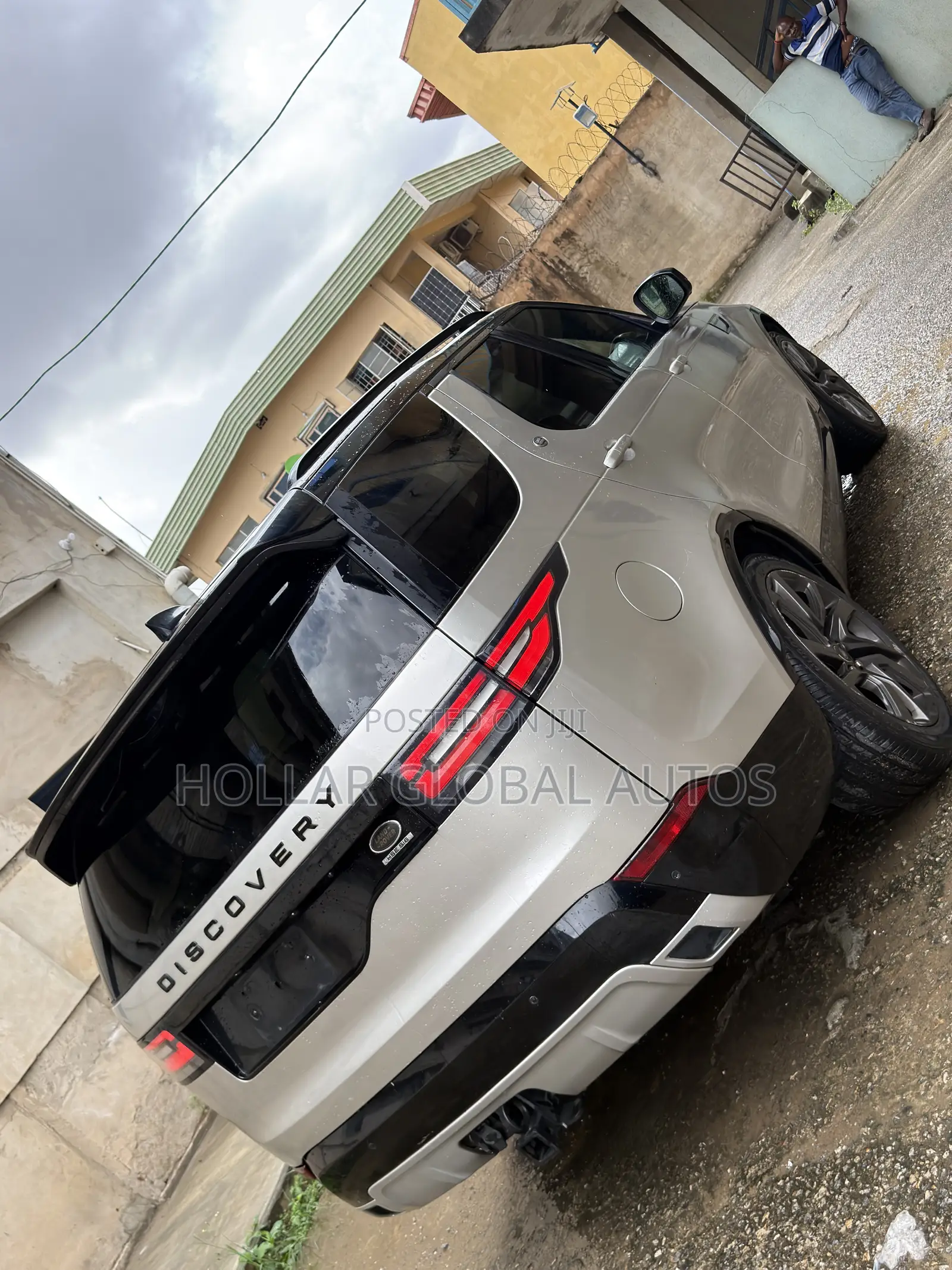 Land Rover Discovery HSE Luxury 4x4 2017 Silver