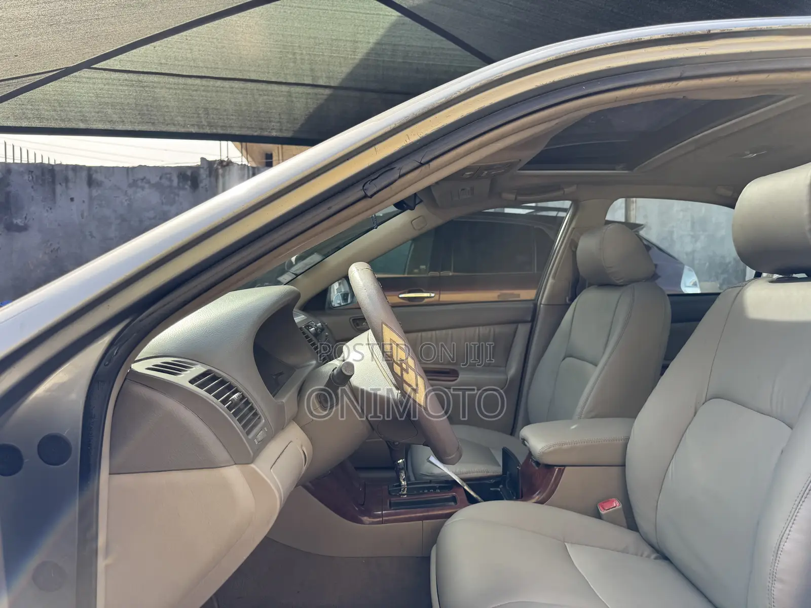 Toyota Camry XLE V6 4dr Sedan (3.0L 6cyl 5A) 2005