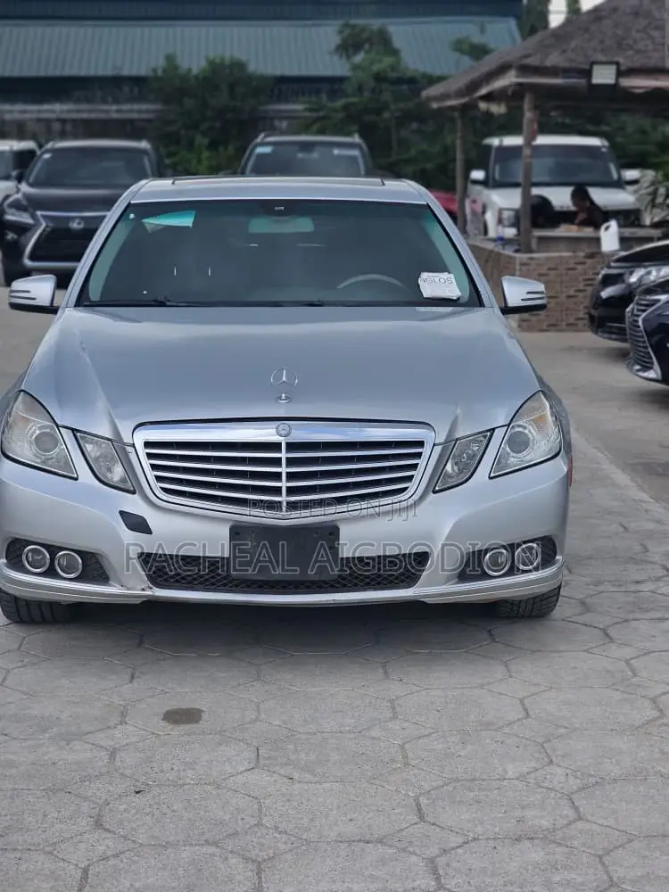 Mercedes-Benz E350 2011 Silver