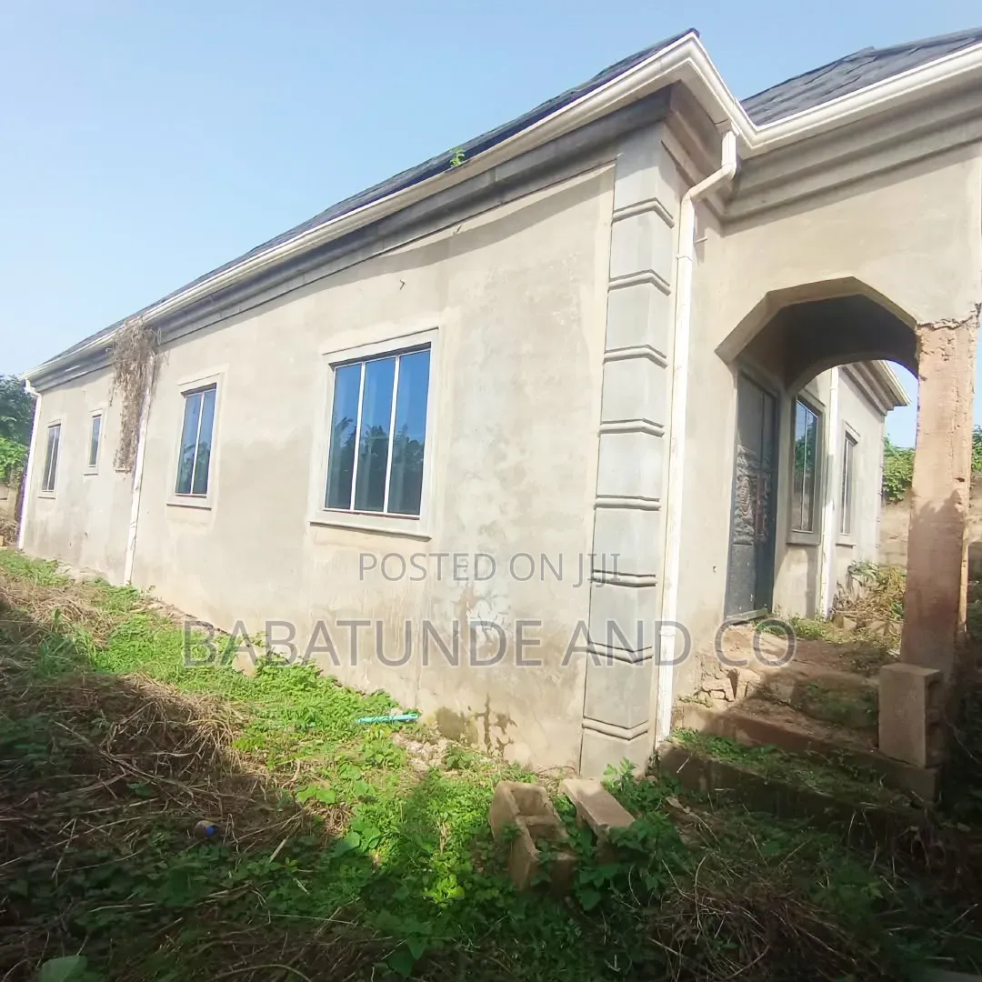 3bdrm Bungalow in Ile-Ola Estate, Ojoo for sale