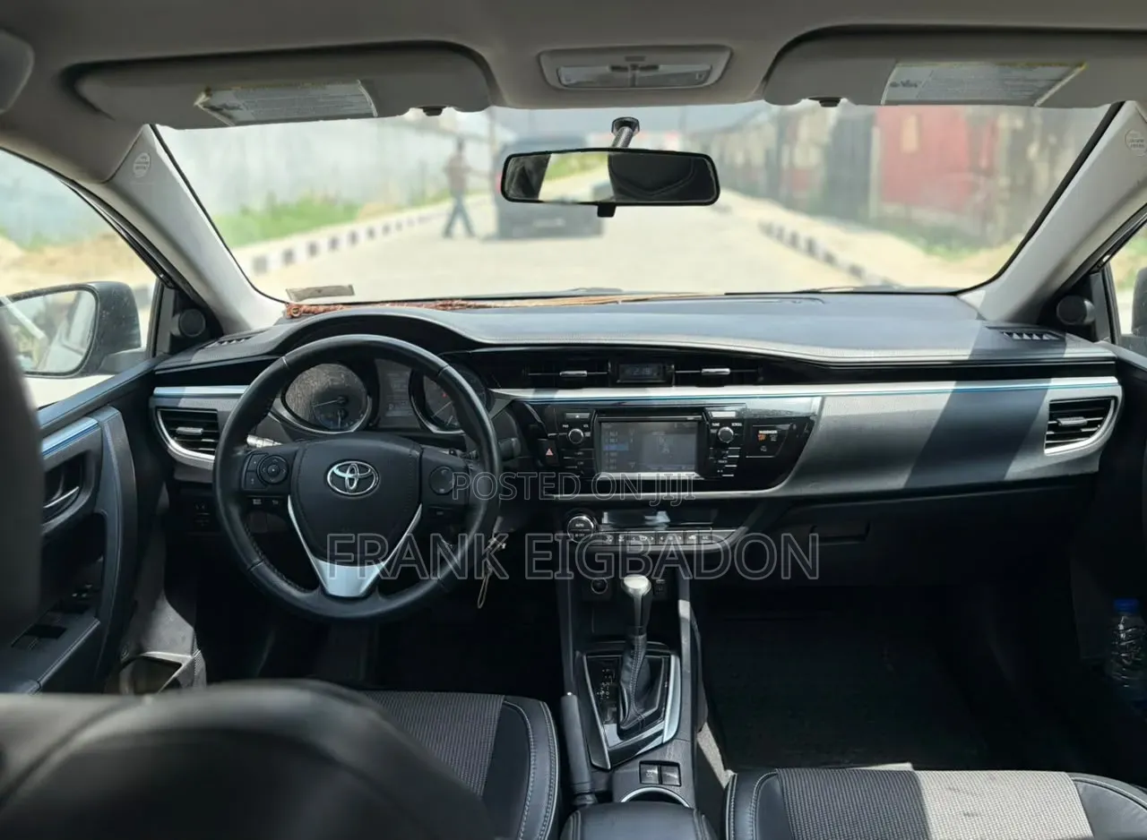 Toyota Corolla S 4dr Sedan (1.8L 4cyl CVT) 2016 Black