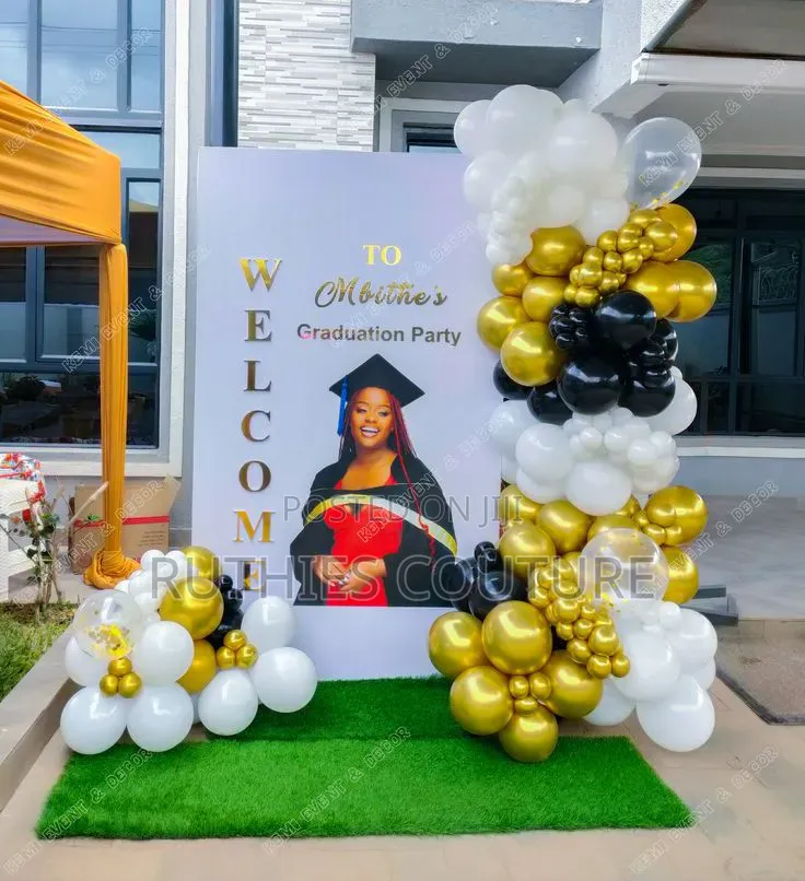 Graduation Ceremony Balloon Decoration