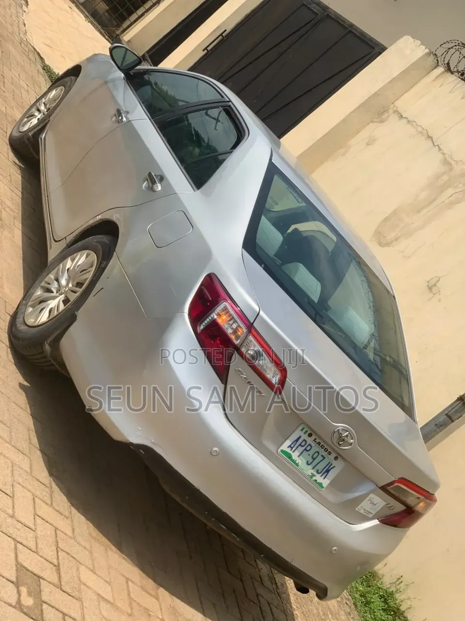 Toyota Camry 2012 Silver