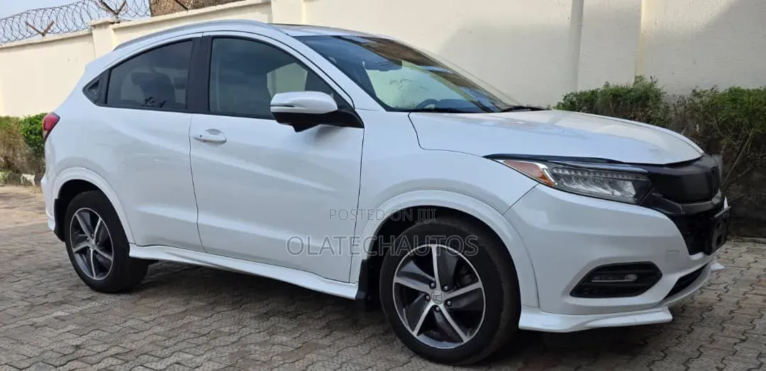 Honda HR-V Touring AWD 2019 White